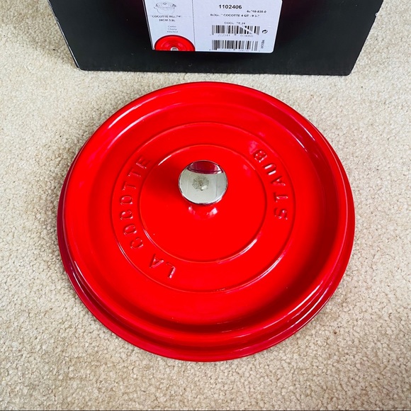 Staub cast iron 4qt red 24cm - Picture 3 of 11